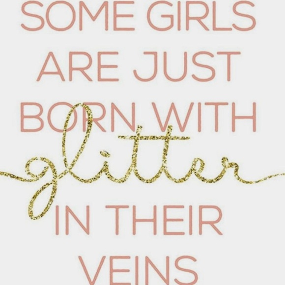 Cohosting DESIGNER - 7/27 at 11:00 CST. Sign up for a host pick! - Picture 12 of 14